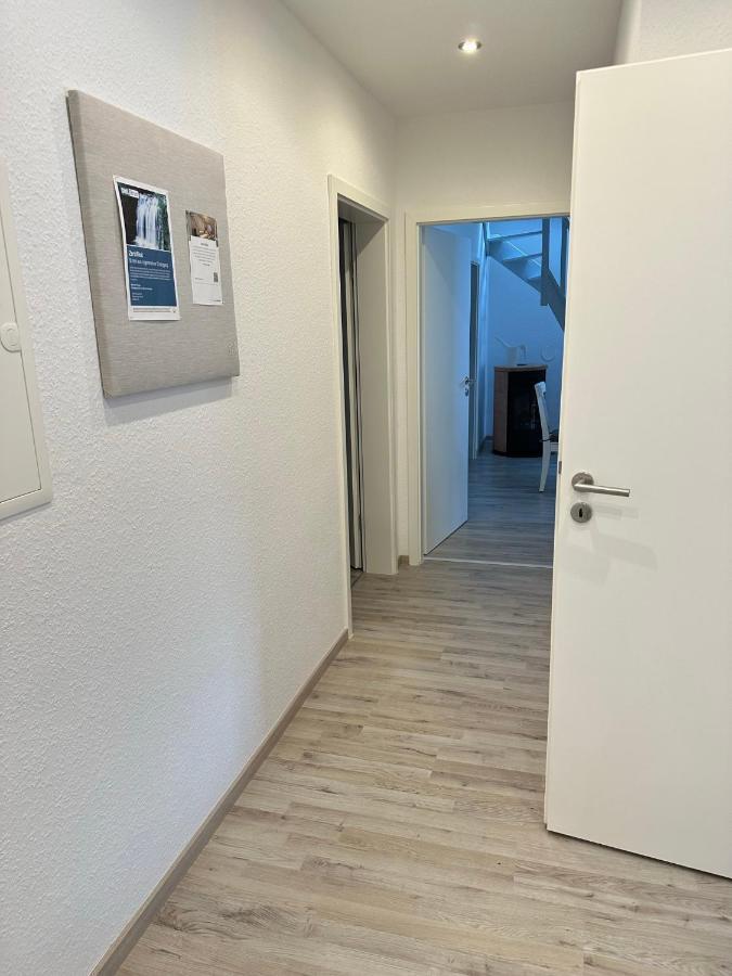 Gemuetliche Neurenovierte Dachgeschosswohnung Erfurt Bagian luar foto